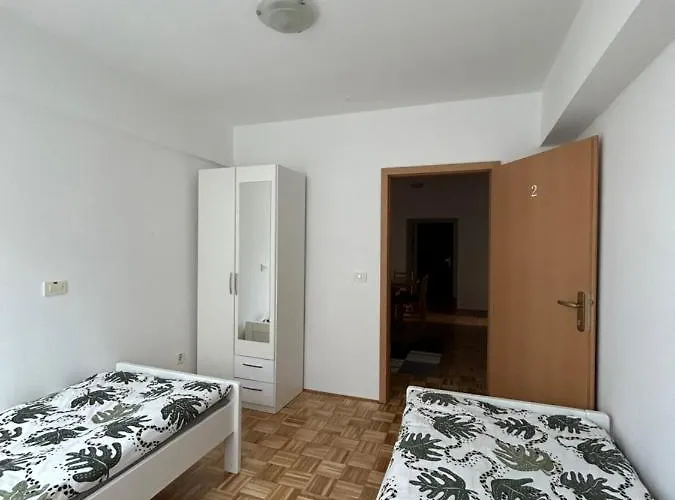 Apartma Lunca 2 شقة